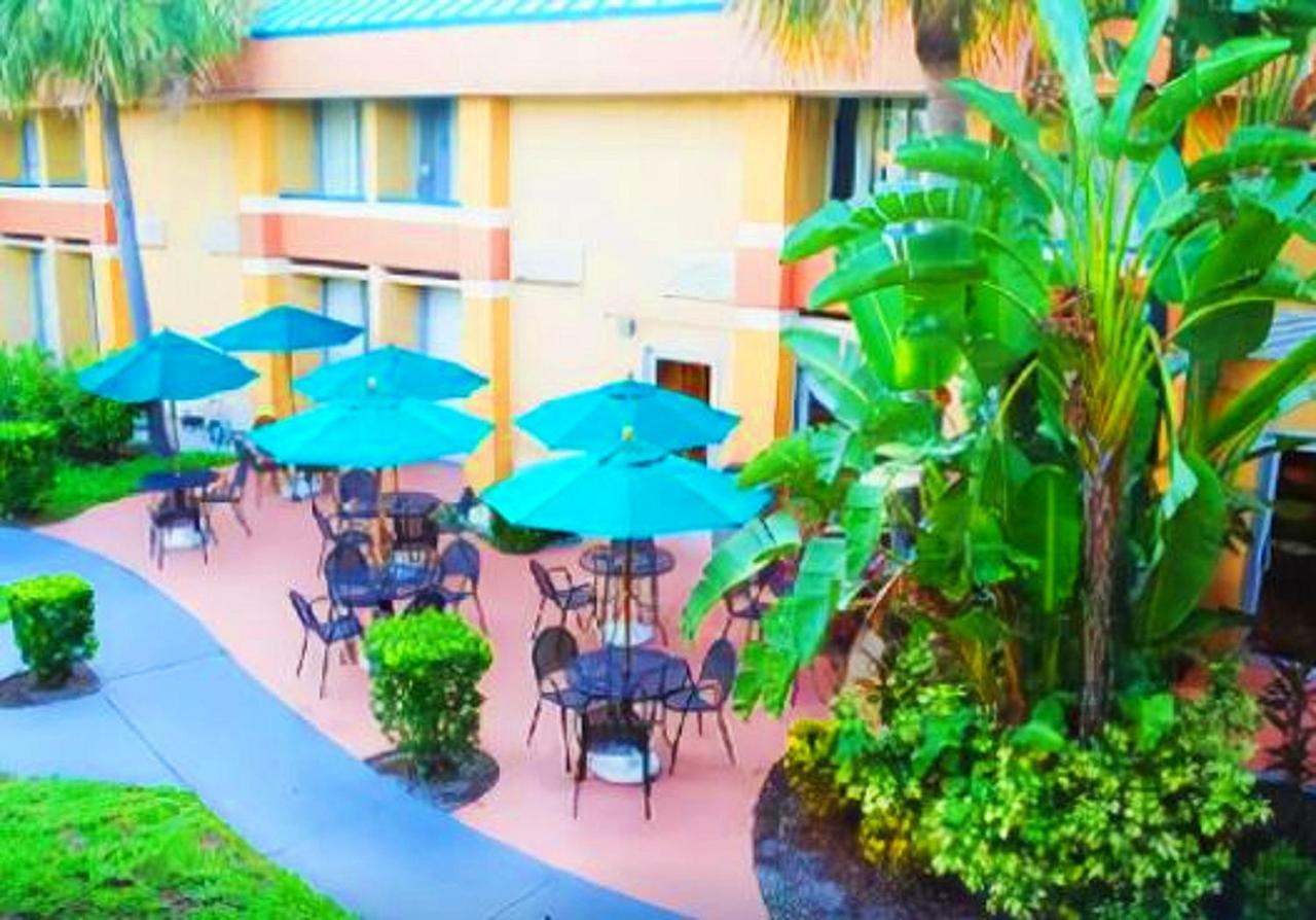 Bposhtels Orlando Florida Mall Exterior foto
